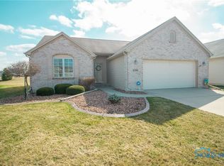 4389 Crystal Ridge Dr, Maumee, OH 43537