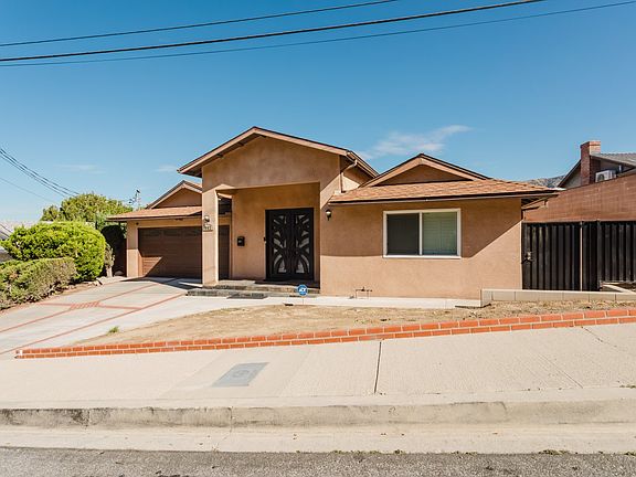 3rd image of 9047 Riderwood Dr