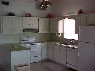 2nd image of 121 4th St