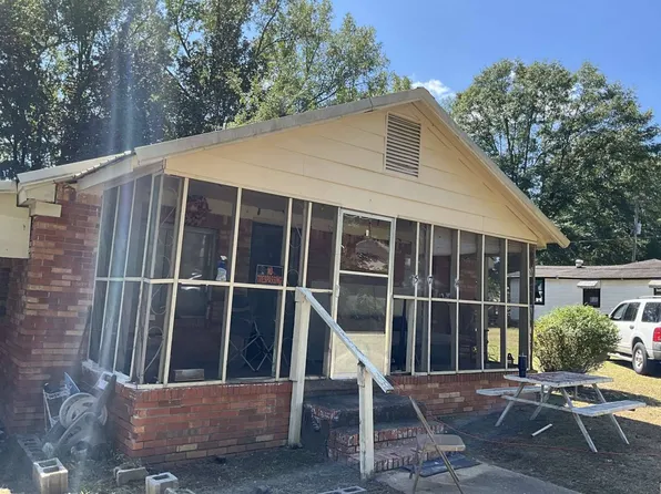 574 4th Ave NE, Carbon Hill, AL 35549