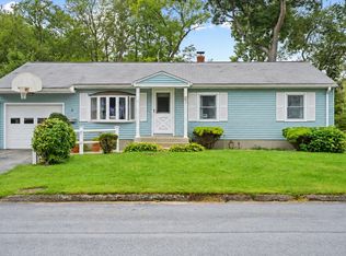 3 Vine St, Webster, MA 01570