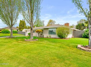 5413 Glacier Way, Yakima, WA