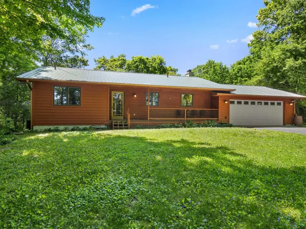 2160 S Maple Valley Rd, Suttons Bay, MI 49682
