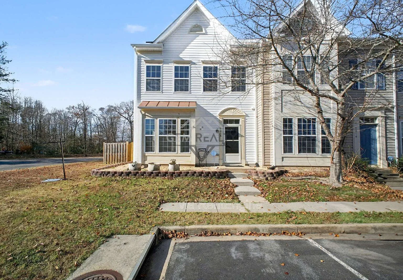 4 bed, 3.5 bath, 1822 sqft, $2,350 — Photo 4
