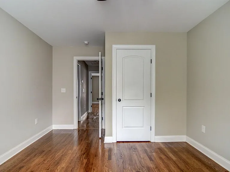 1196 Crest Ridge Dr — Photo 6