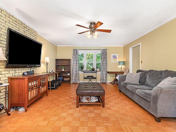 4th image of 5840 Fayetteville Rd