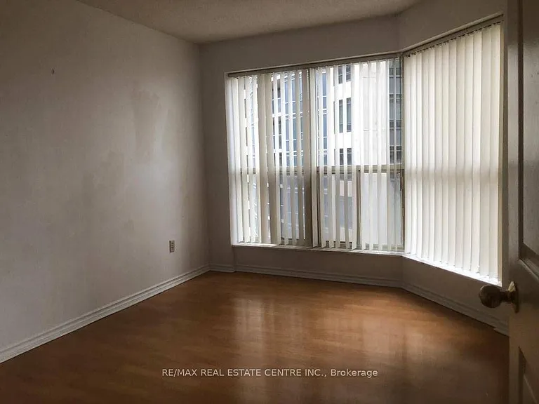 335 Webb Dr #804 — Photo 9