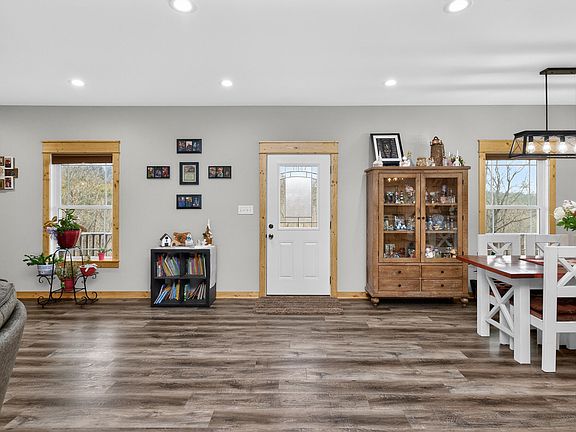 4th image of 1290 Johnson Rd