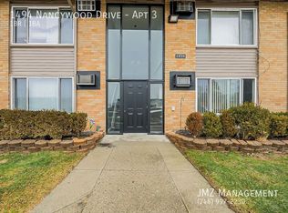 1494 Nancywood Dr APT 3, Waterford, MI 48327