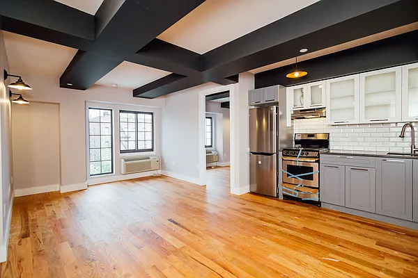 Rented by Nooklyn NYC LLC | media 92