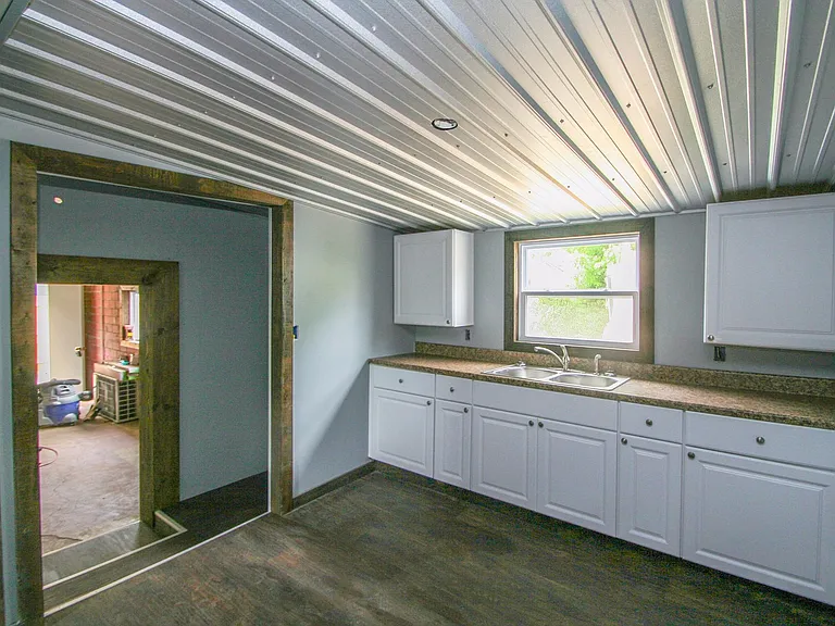 39 N Xanthus Ave — Photo 5
