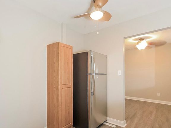 4th image of 1764 Valleywood Ct