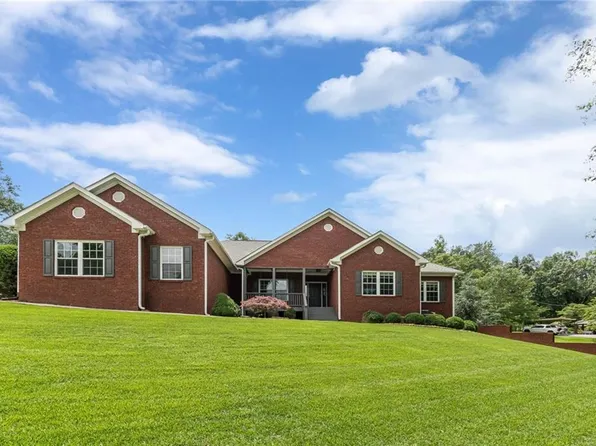 516 Main St, Hiram, GA 30141