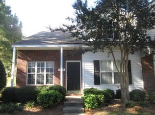 1834 Birch Heights Ct, Charlotte, NC 28213