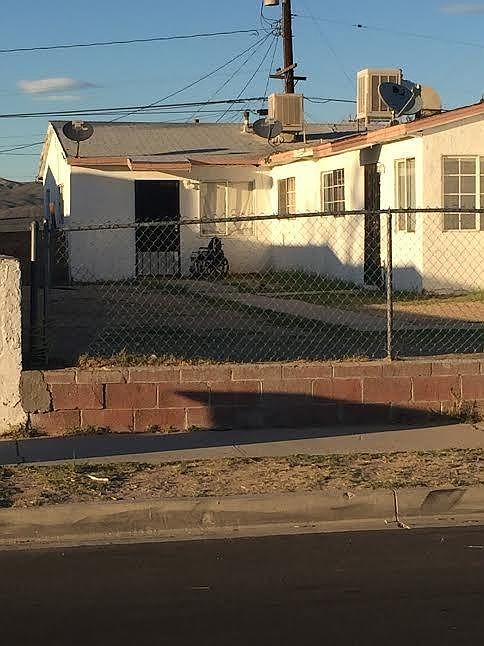 2nd image of 841 E Fredricks St