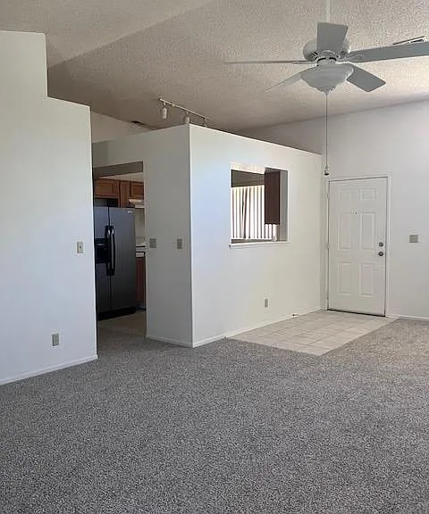1425 Ridgecrest Ct — Photo 7