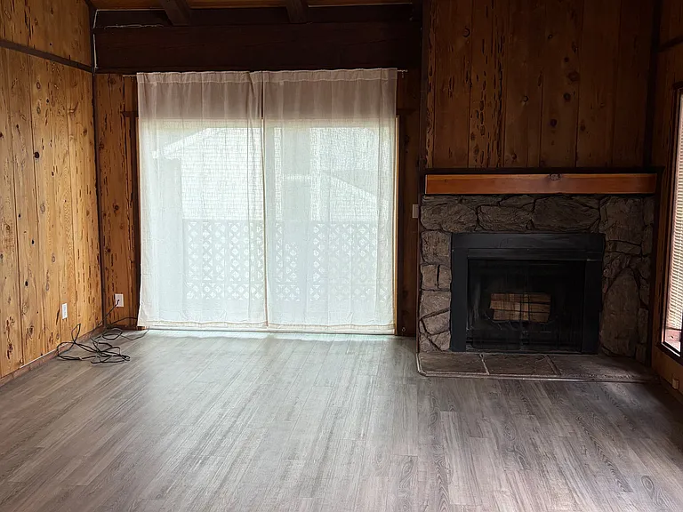 155 Kahle Dr #B — Photo 8