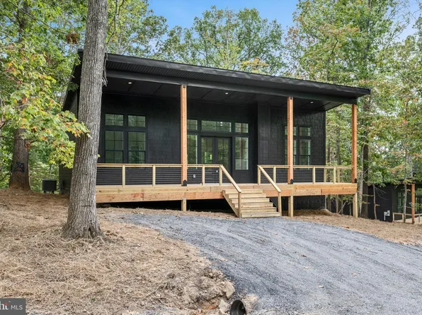 110 Christ Church Rd, Harpers Ferry, WV 25425