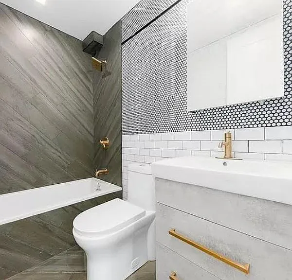 1160 Rogers Ave #3F — Photo 3