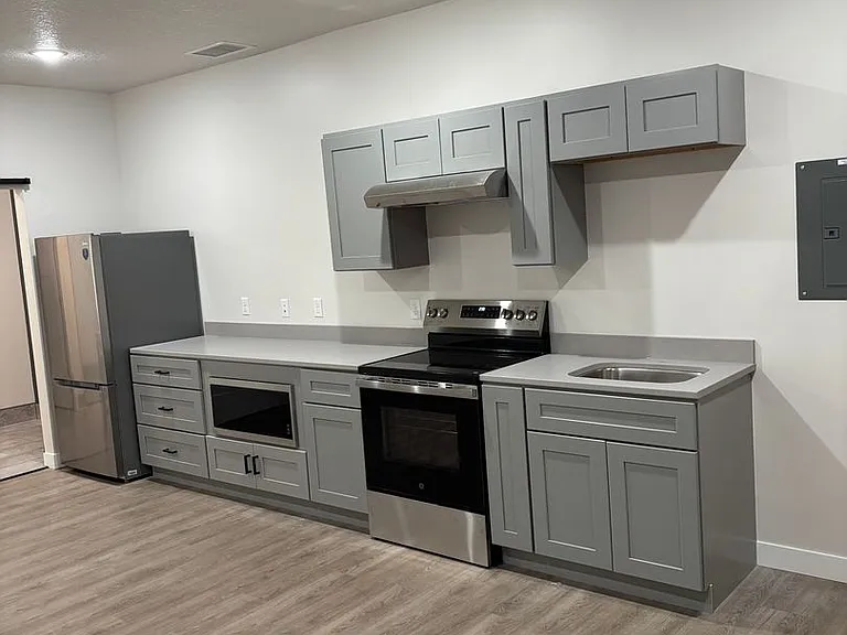 116 W Main St — Photo 2