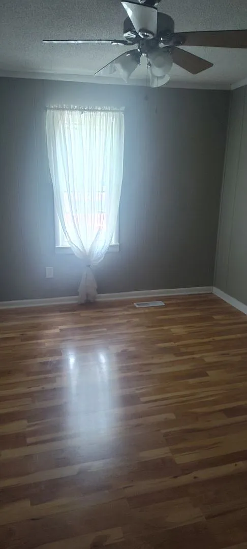 residential lease — Photo 4