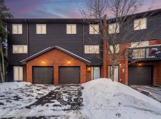 1755 Rathburn Rd E #14, Mississauga, ON L4W2M8