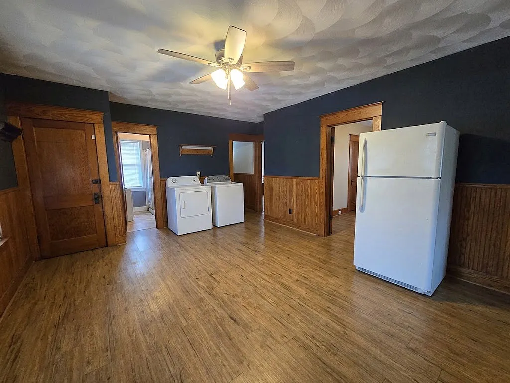 3 bed, 1328 sqft, $1,900 — Photo 4