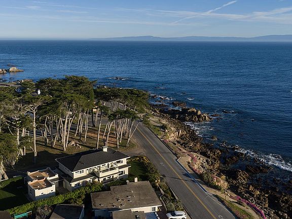 4th image of 1051 Ocean View Blvd