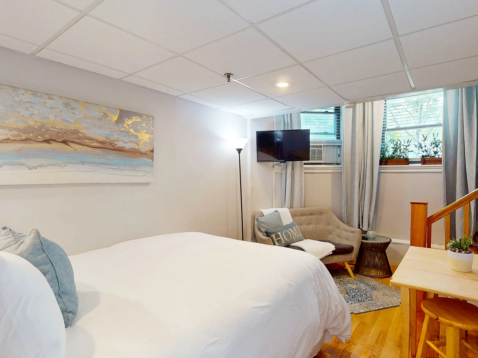 Studio, 1.0 bath, 350 sqft, $3,885 — Photo 3