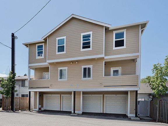 2nd image of 3323 Hoyt Ave #D