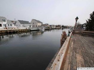 14 Point Rd, Toms River, NJ 08753