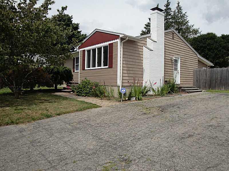 2nd image of 50 Hopewell Ave