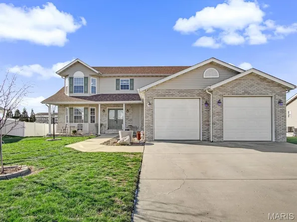 30 Black Wolf Run, Highland, IL 62249