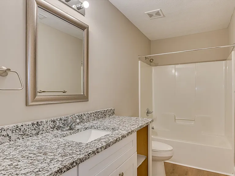 100 Kelly Dr SW — Photo 27