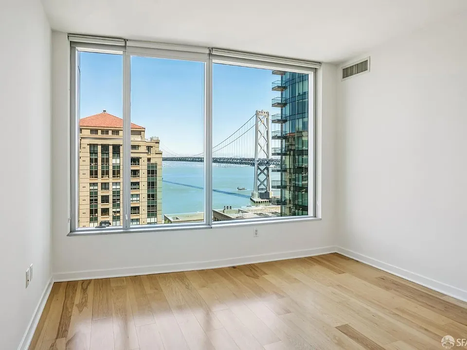 301 Main St #20C