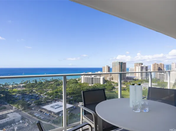 383 Kalaimoku St #3010, Honolulu, HI 96815