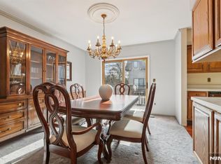 70 River Rd APT C003, Clifton, NJ 07014