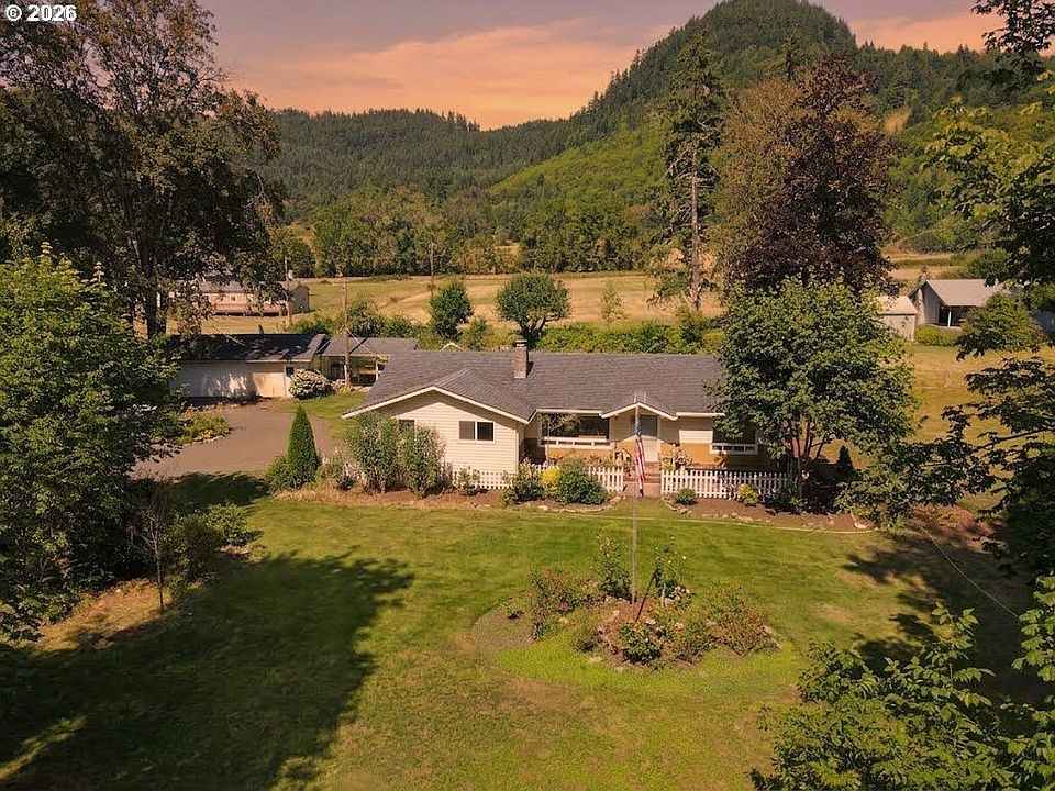 1st image of 36991 Row River Rd
