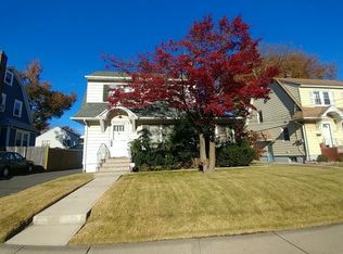 79 Shepard Ave, Teaneck, NJ 07666