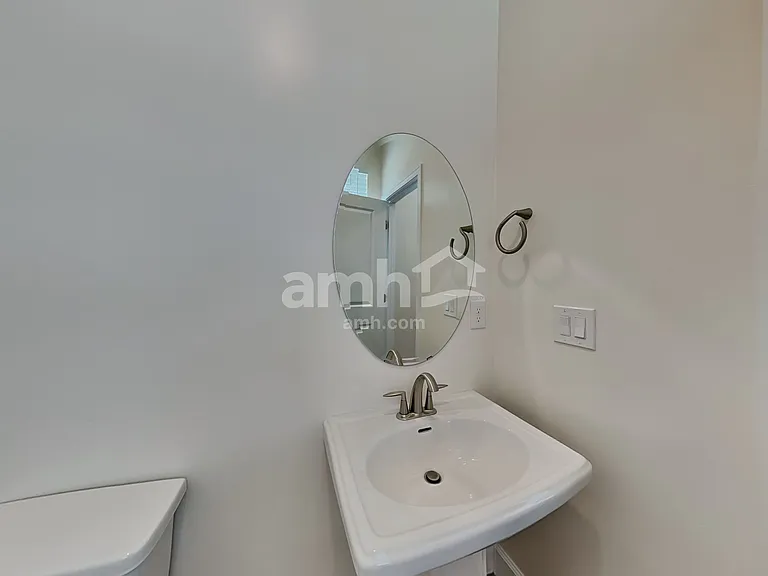 2401 E Wild Horse Way — Photo 8