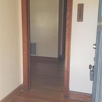 5th image of 313 S Boundary St