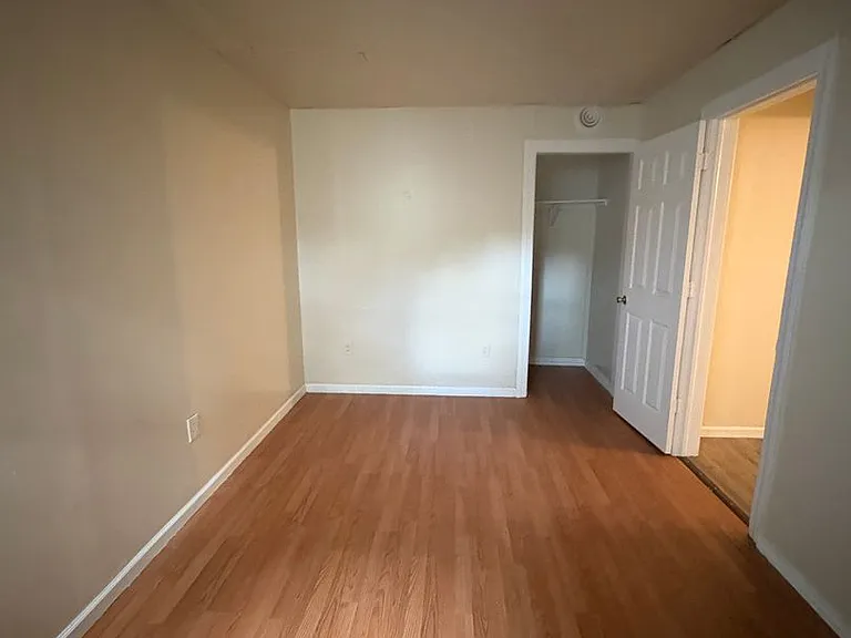 401 Ridgeway Ave — Photo 8