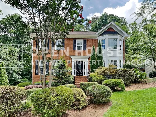 3829 Bluffview Dr, Marietta, GA 30062