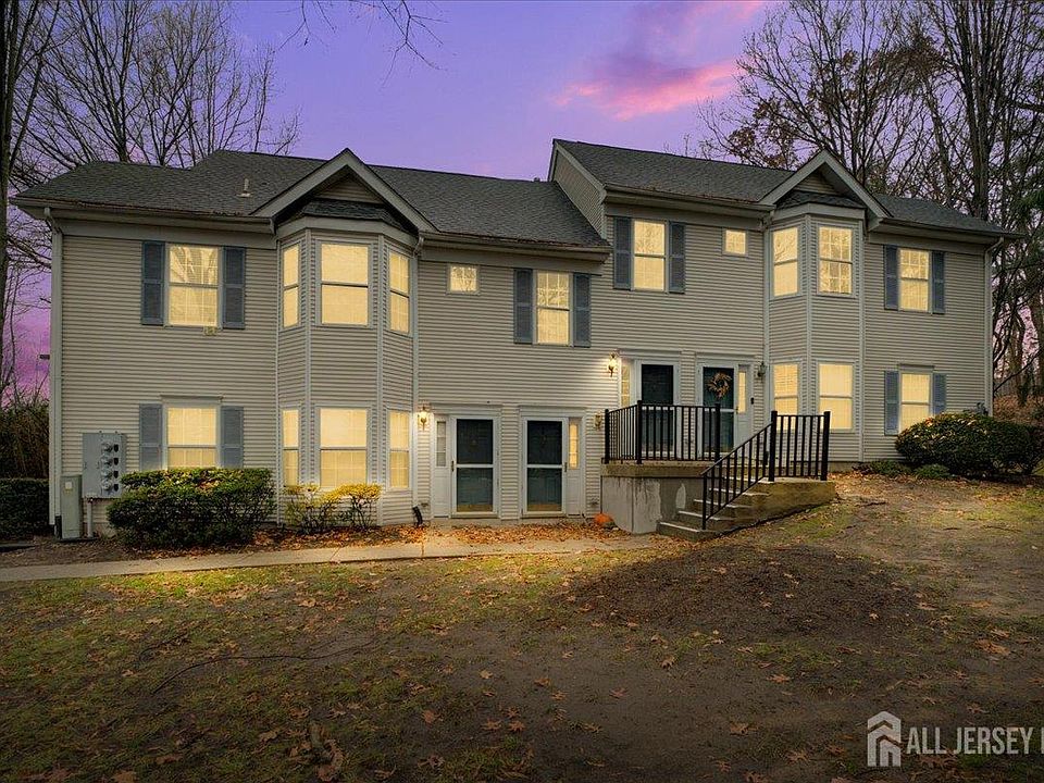 1st image of 606 Cypress Ln