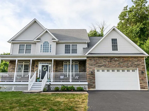 92 Delavan Ave, Beacon, NY 12508
