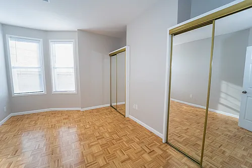 420 Saint Pauls Ave Photo 1