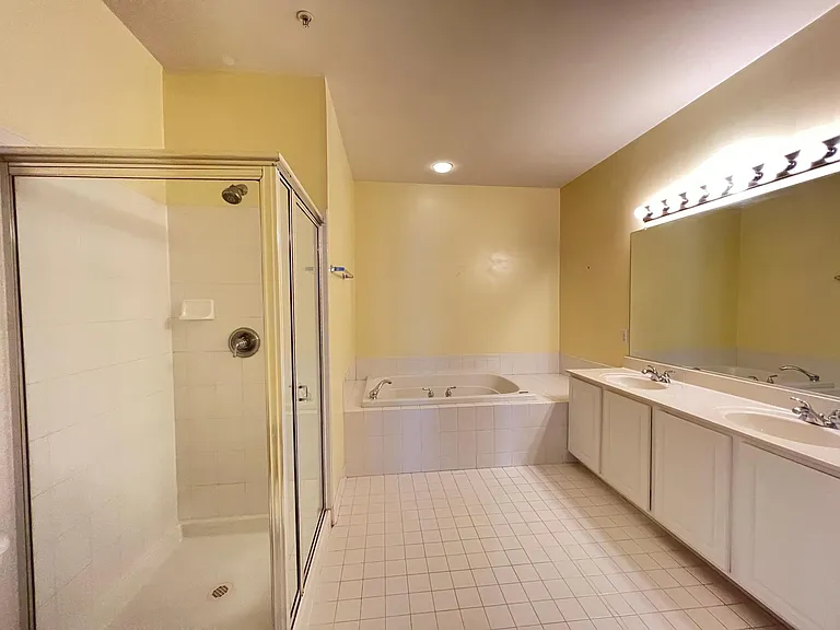 13027 Town Commons Dr — Photo 15