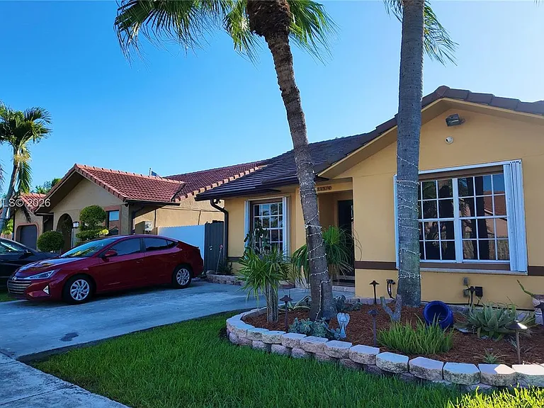 11570 SW 144th Path — Photo 3