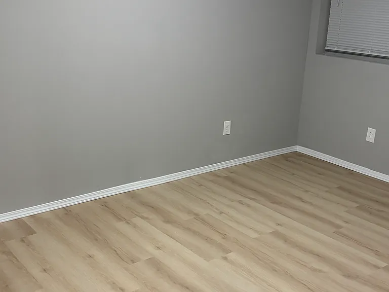 2717 E 32nd St #4 — Photo 16
