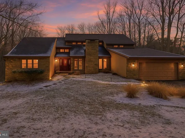 11095 Hidden Trail Dr, Owings Mills, MD 21117